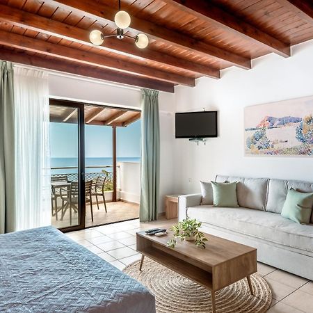Superb Apartments Kriaras Sea View In Sfakia Hora Sfakion Exterior photo