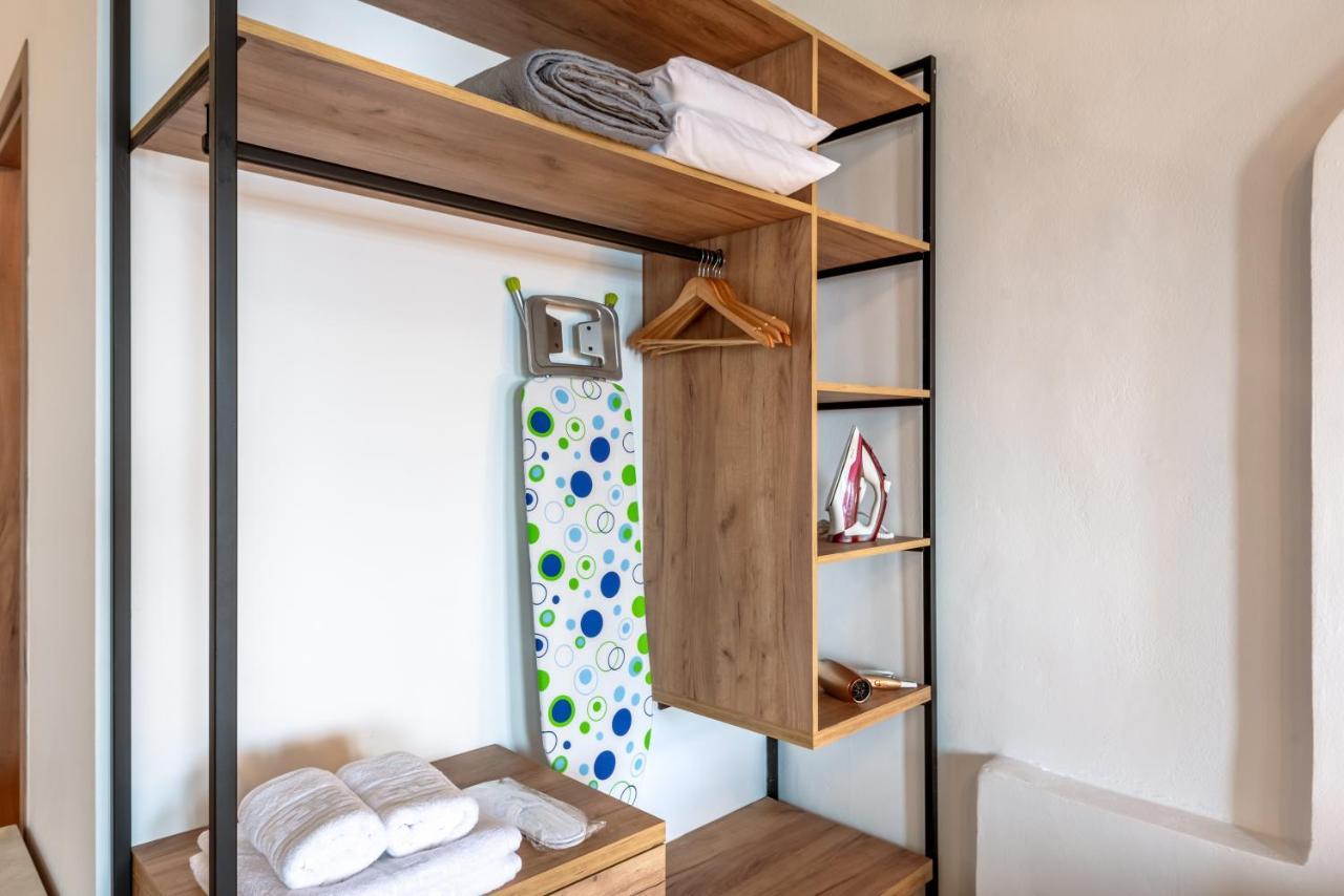 Superb Apartments Kriaras Sea View In Sfakia Hora Sfakion Exterior photo