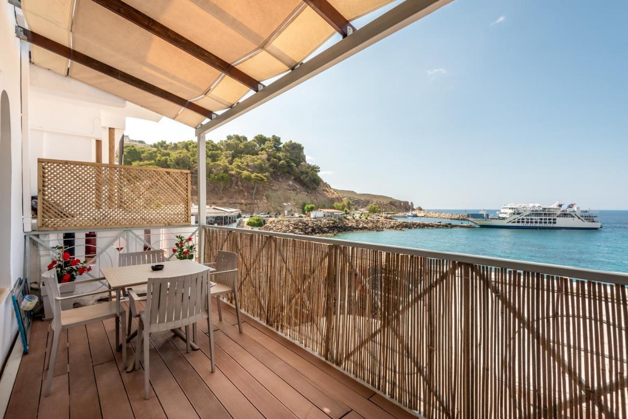 Superb Apartments Kriaras Sea View In Sfakia Hora Sfakion Exterior photo