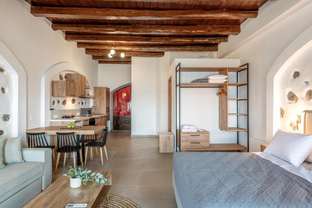 Superb Apartments Kriaras Sea View In Sfakia Hora Sfakion Exterior photo