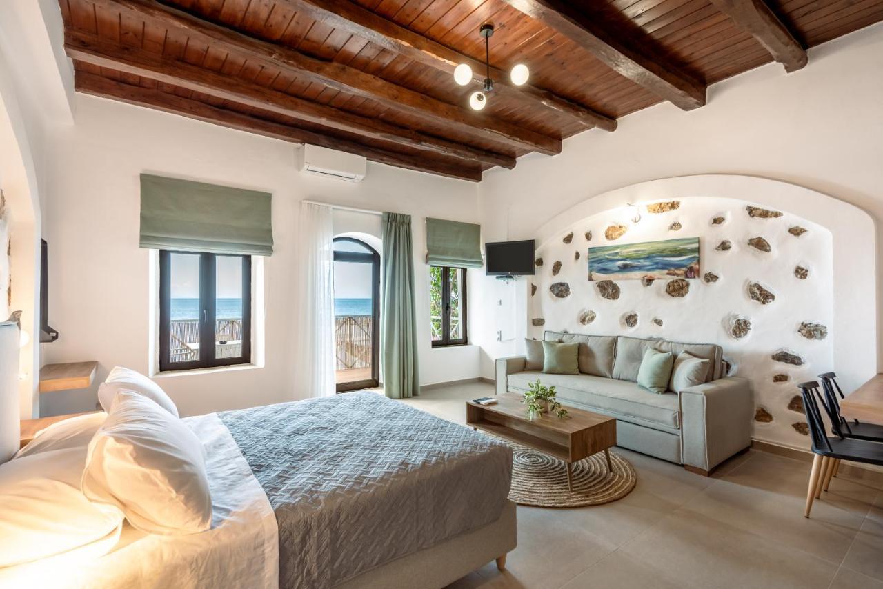 Superb Apartments Kriaras Sea View In Sfakia Hora Sfakion Exterior photo