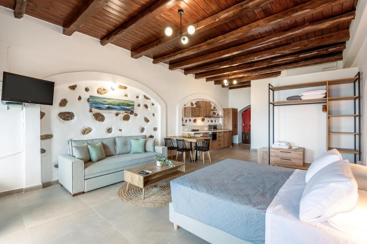 Superb Apartments Kriaras Sea View In Sfakia Hora Sfakion Exterior photo